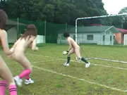 性感女足球隊員裸體練習自慰