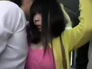 日本mini裙巨乳少女在大巴遇到色鬼